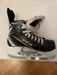 Skridskor, hockey CCM 9044