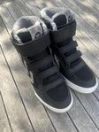 Vinterskor sneakers från Hummel stl 38, nyskick