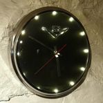 V8-EMBLEM CLOCK 