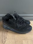 Nike Air Max 90 - svarta - strl 45,5 (29,5 cm) - nyskick!