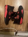 Jordan 4 Red Thunder