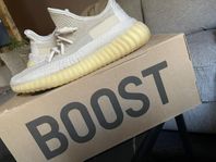 Yeezy 350 V2 Natural