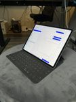 Ipad Pro 256 gb WIFI + Cell 12,9 tum + keyboard