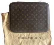 LOUIS VUITTON, datorfodral, 2009.