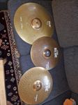 Diverse cymbaler och stativ. Paiste Rude, Wuhan, Zildjan