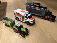 lastbil, ambulans och traktor