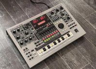 Roland MC-505 Groovebox (edm, Trance, Trap)