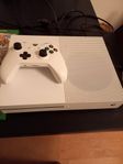 Xbox One S 1 TB med spel