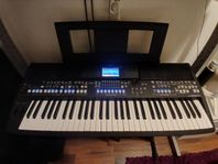 Yamaha psr SX600 