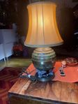 FIN ART DECO BORDSLAMPA