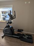 Johnson Crosstrainer E8000 Pro Elliptisk tränare 