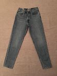 Levis jeans dam storlek 27 Mom Jean Levi’s byxor 