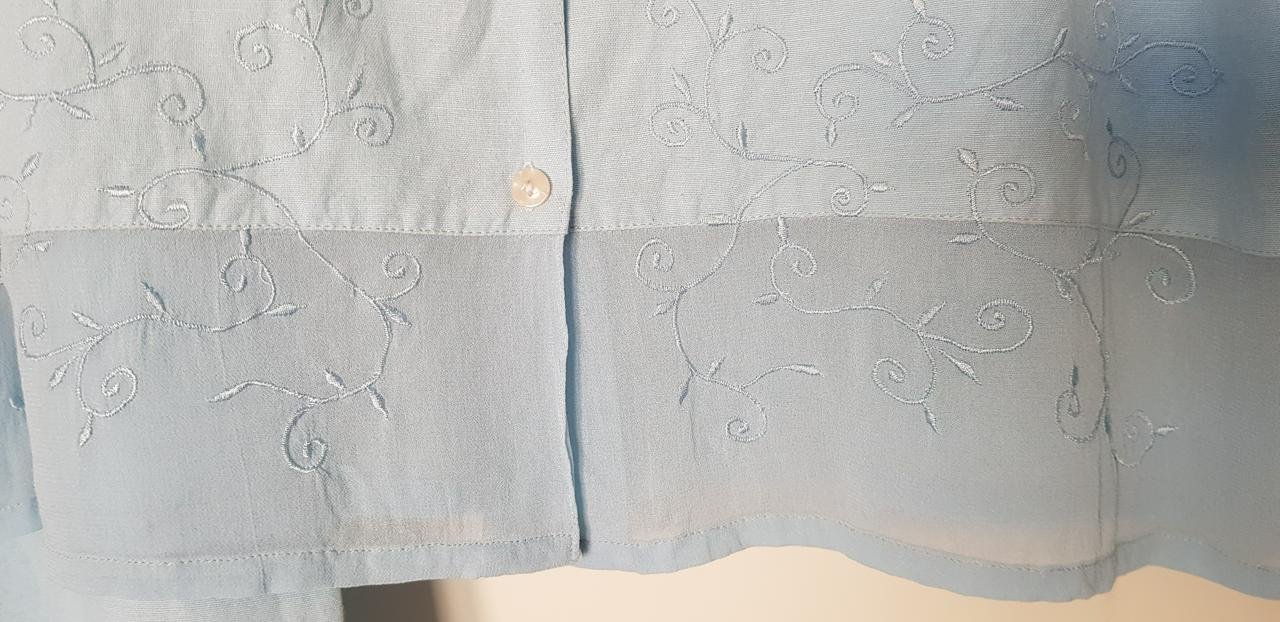 Vintage broderad blus och kjol