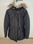 WOOLRICH svart vinterjacka, stl XS