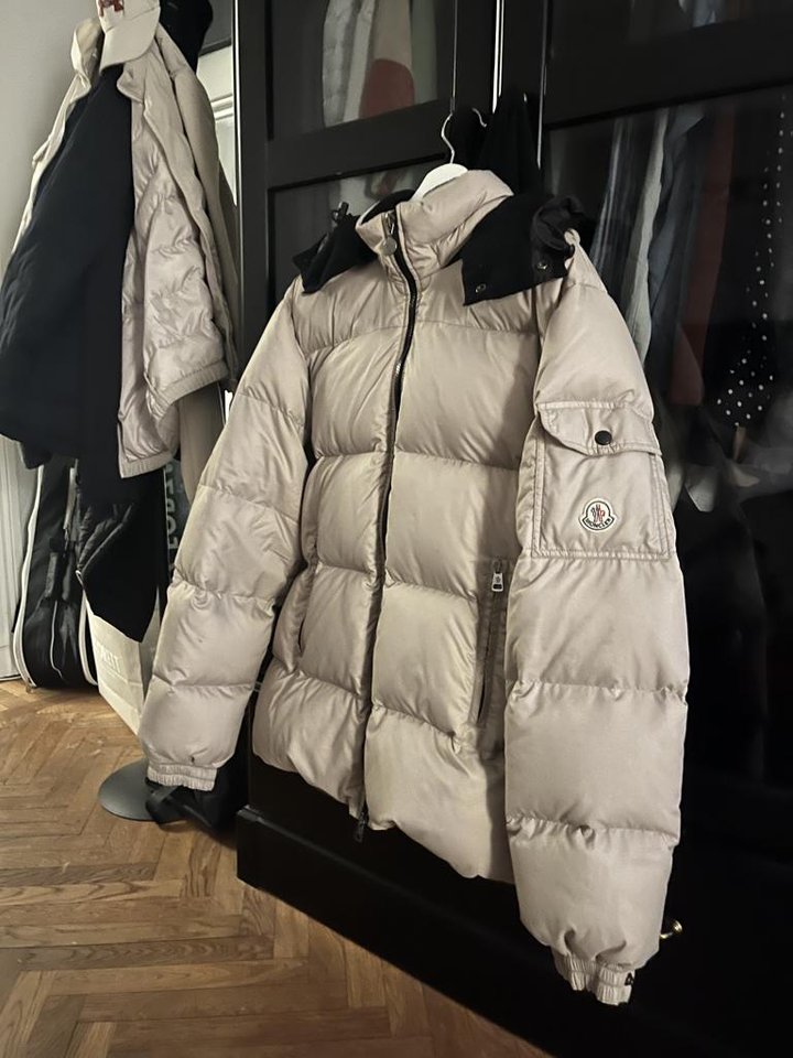 Moncler Himalaya