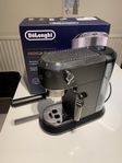 DeLonghi Dedica Style EC685.BK espressomaskin (svart)