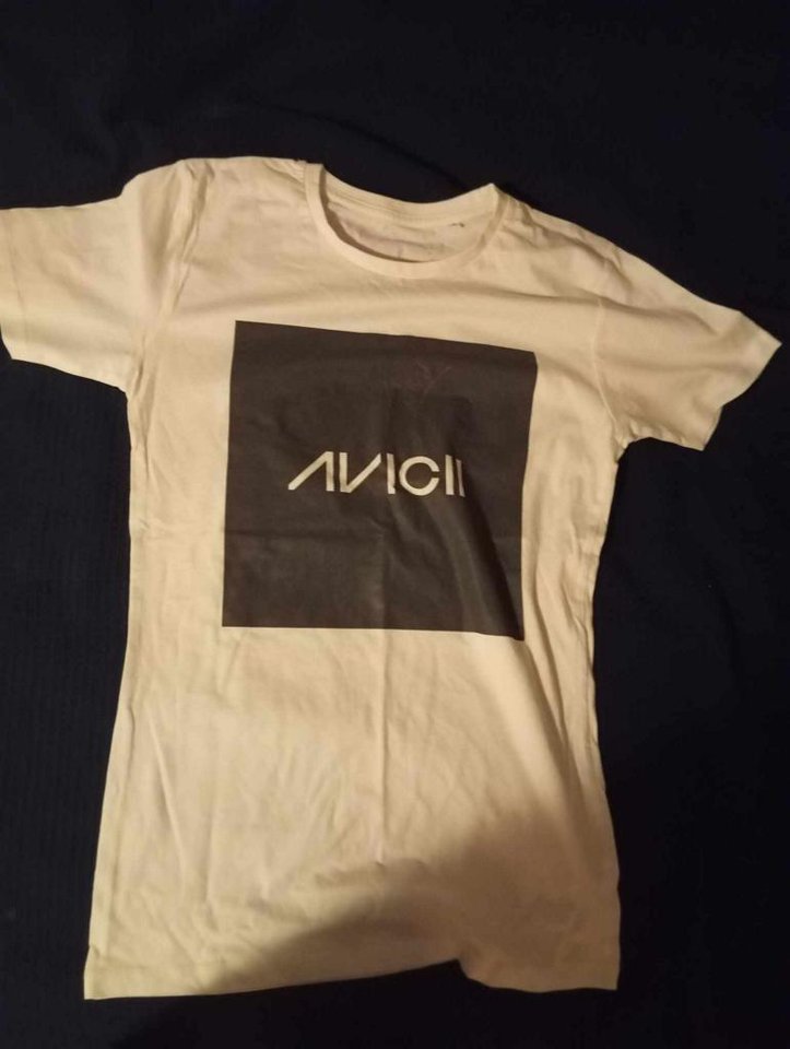 Officiall Avicii Merchandise ...