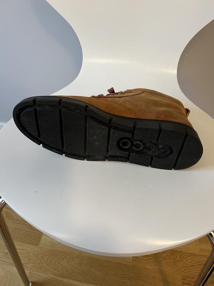 Ecco varmfodrad känga i Nubuck