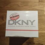 Parfym från DKNY