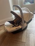 Babyskydd med tillhörande isofix 