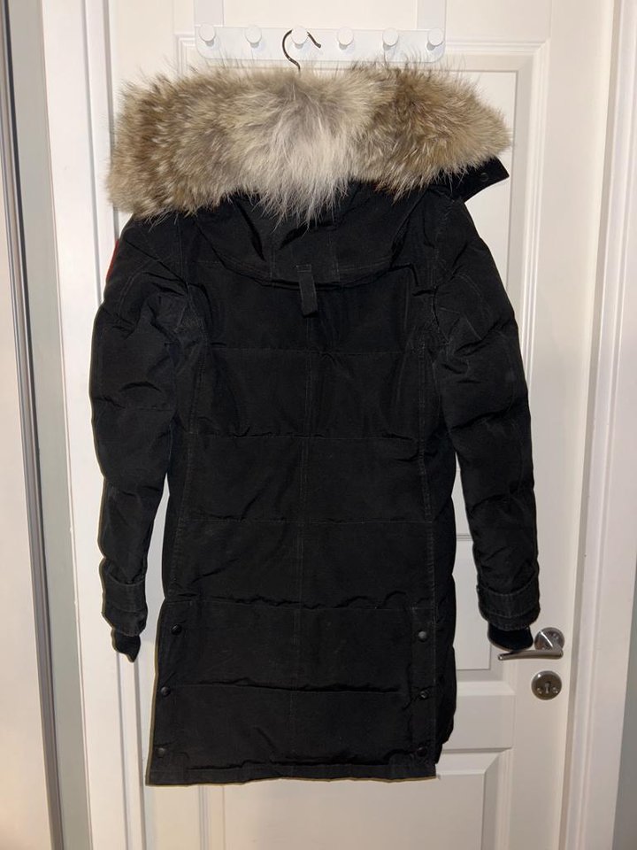 Canada goose parka 