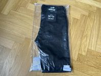 Oanvända jeans - Cheap Monday Him Spray Black - W30 L31