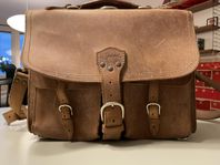 Saddleback Leather Front Pocket Leather Briefcase