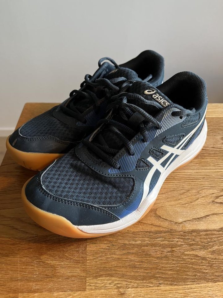 Asics upcourt 5 strl 39,5