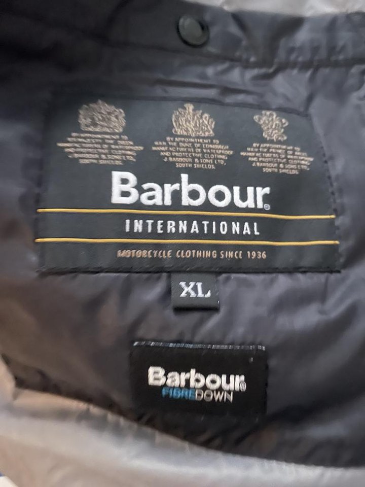 Barbour International svart v...