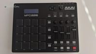 Akai MPD 226