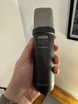 Røde NT1 Gen 5 Mikrofon (Black) + DS2 tabletop studio arm