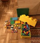 Lego förvaringslåda fylld med Duplo