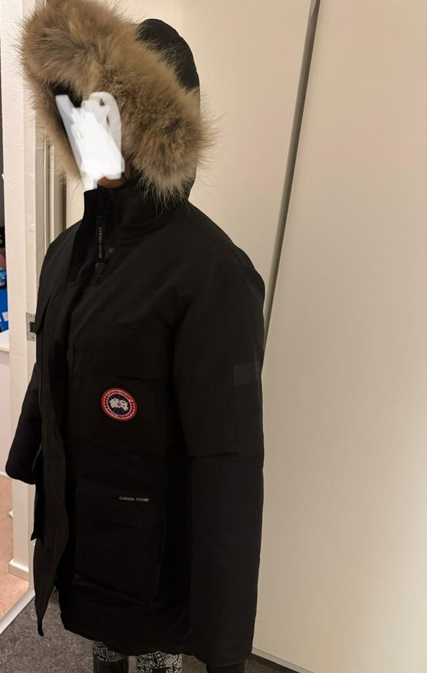 Canada Goose Expedition Parka...