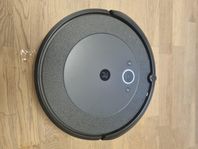 iRobot Roomba i3 i fint skick