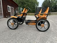 Berg Grantour F Racer 4-sitsig Familjetrampbil