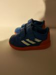 Barnskor Adidas strl 22