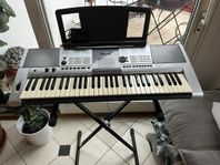 Yamaha keyboard PSR E403