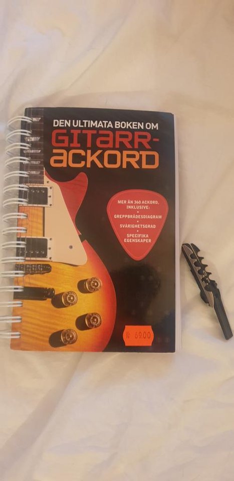 Gitarr Amada S 4/4