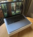 MacBook Air 2020 med M1-chip -Nästan oanvänd i kartong!