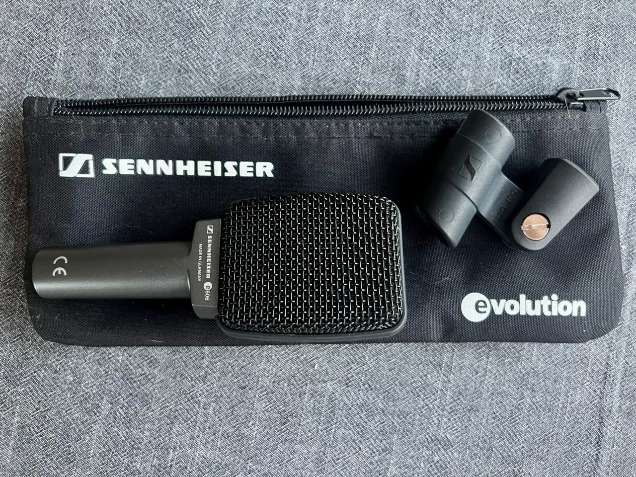 Sennheiser e606 