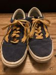 VANS barnskor strl 32