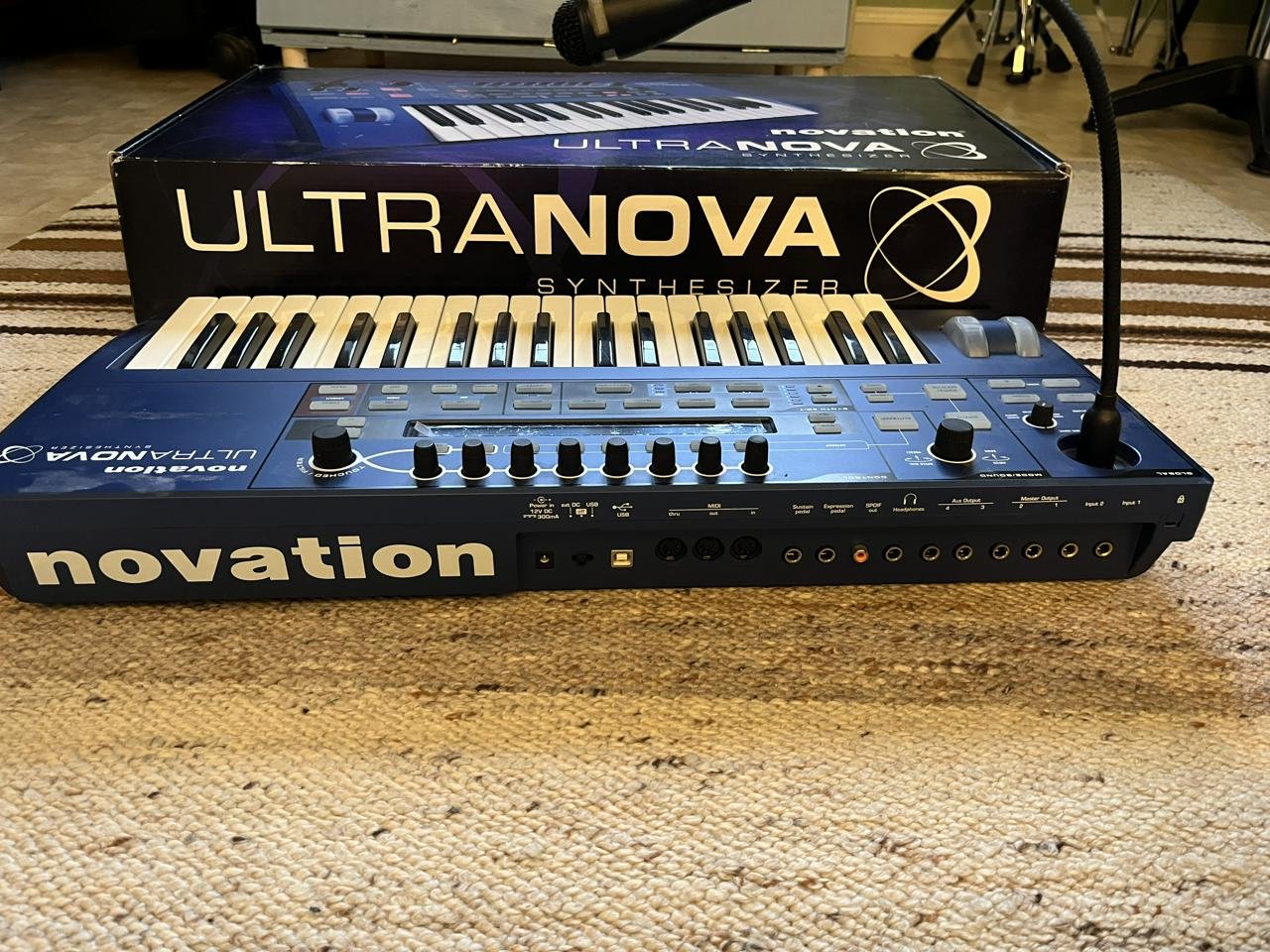 Novation Ultranova