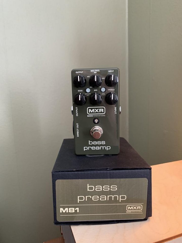 Bas Preamp MXR EHX