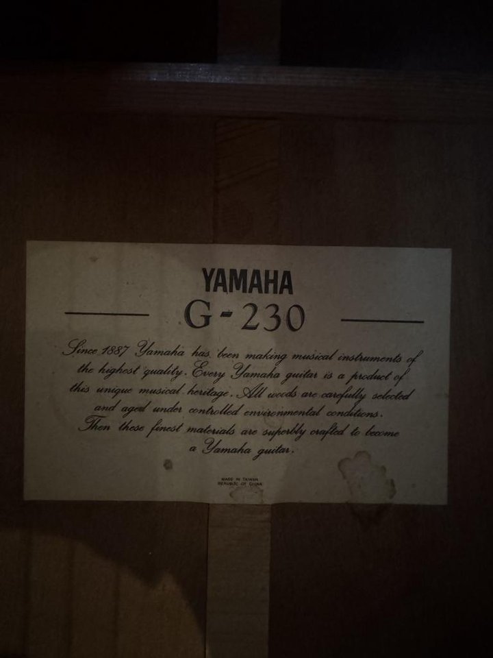 Yamaha G-230, klassisk