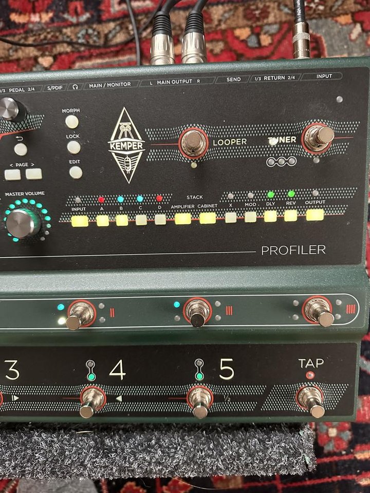 Kemper Stage Profiling Amplifier