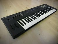 Yamaha MX49 (piano/elpiano/stråkar mm)