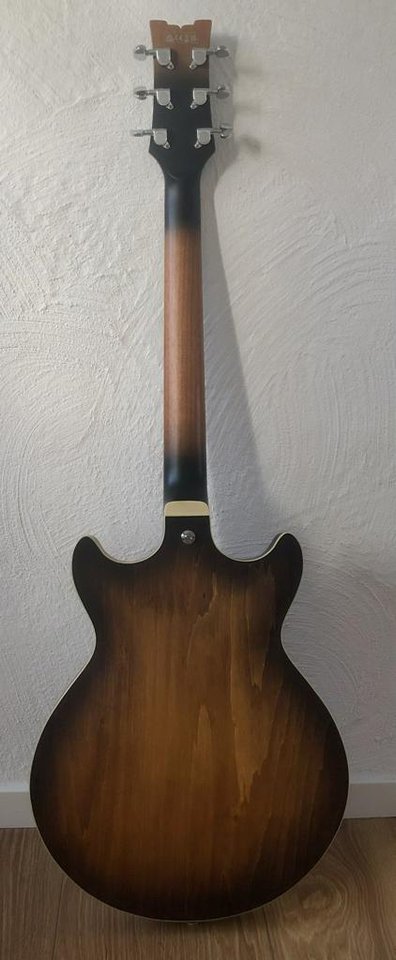 Ibanez elgitarr, semi hollow