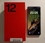 OnePlus 12 16/512GB Flowy Emerald med många tillbehör