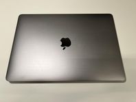 MacBook Pro M1, 16 GB RAM, 1 TB SSD