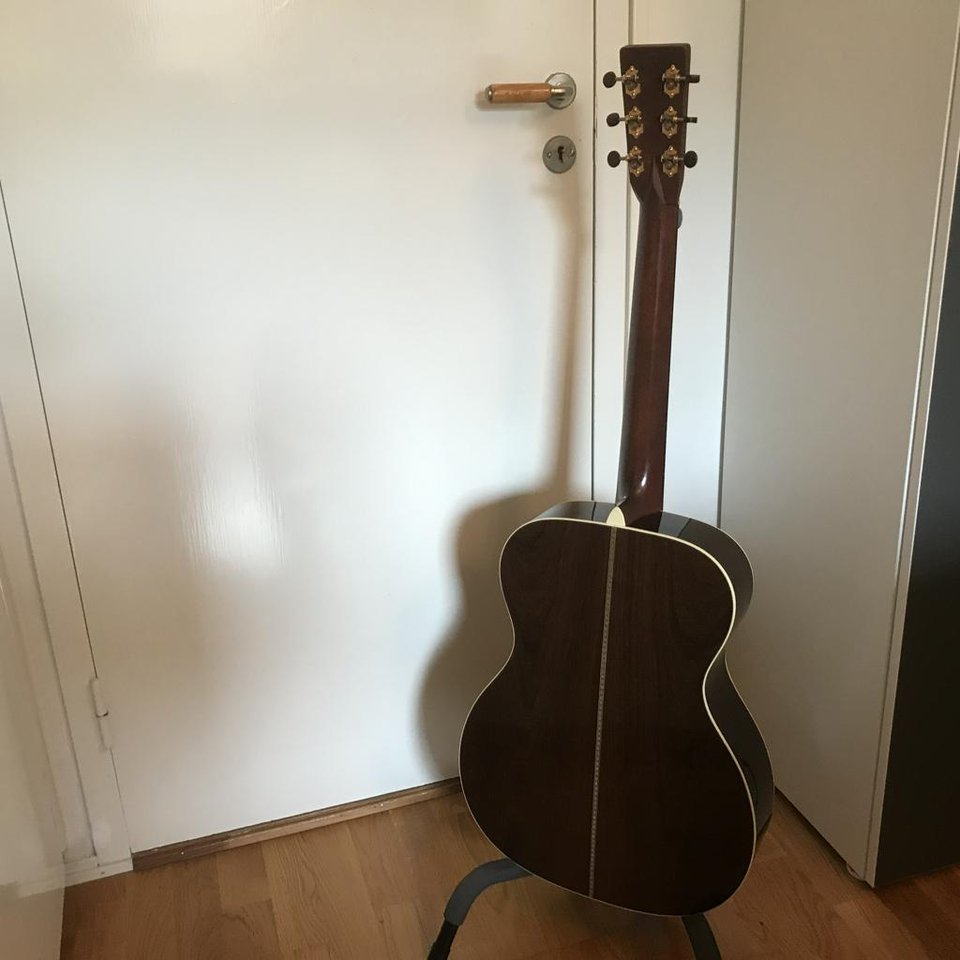 Martin Gitarr OM28 2011